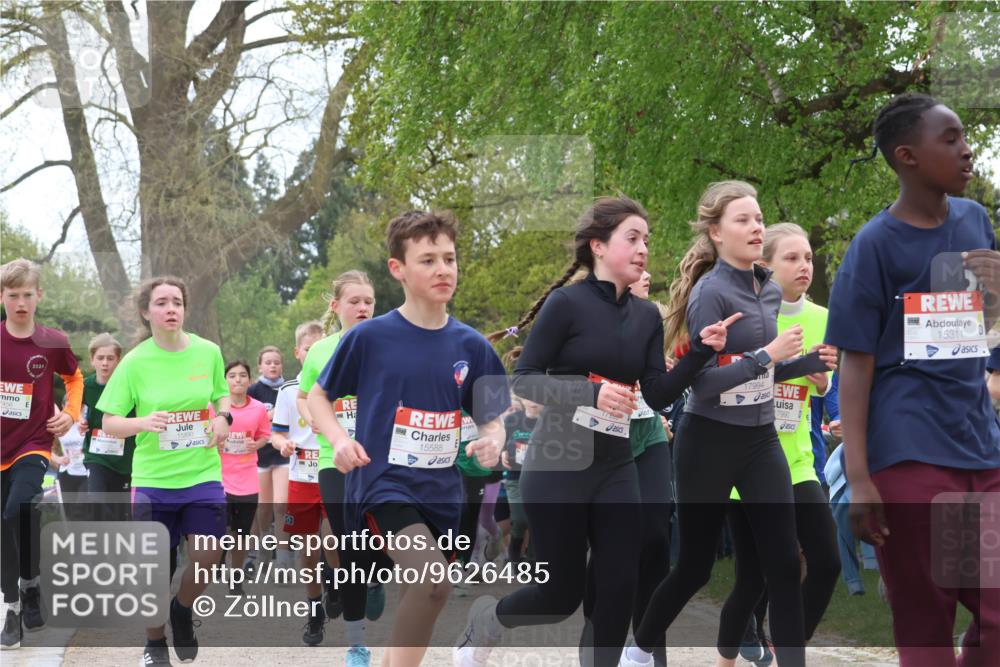 25.04.2026 - Das Zehntel Zöllner http://msf.ph/oto/9626485 25.04.2026 13:43:32 Laufen 456, 2026, 15890, 15588, 17994, 7990, 15311 meine-sportfotos.de