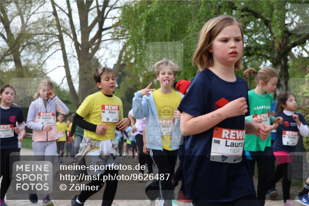 25.04.2026 - Das Zehntel Zöllner http://msf.ph/oto/9626487 25.04.2026 07:45:50 Laufen 2807, 2804, 015378207603, 1824 meine-sportfotos.de
