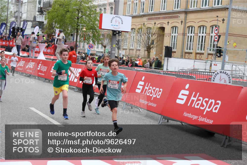25.04.2026 - Das Zehntel Strokosch-Dieckow http://msf.ph/oto/9626497 25.04.2026 10:52:38 Ziel 5484, 5782, 5820, 5823, 6078, 6136, 6424, 7208, 7300, 7332, 7603, 7700, 7721, 7957, 7963 meine-sportfotos.de