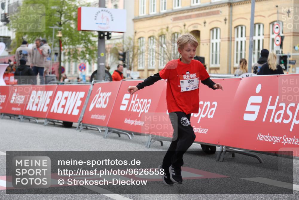 25.04.2026 - Das Zehntel Strokosch-Dieckow http://msf.ph/oto/9626558 25.04.2026 09:00:27 Ziel 1051, 1067, 1083, 1278, 1283, 1291, 1332, 1382, 1458, 1463, 1595, 1612, 2059, 2383, 2437, 2585, 2592, 2982, 3092, 3343, 3391, 3571, 3937, 3989 meine-sportfotos.de
