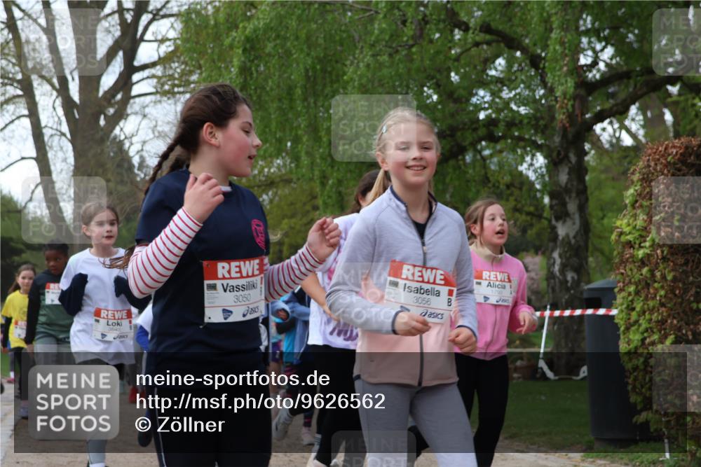 25.04.2026 - Das Zehntel Zöllner http://msf.ph/oto/9626562 25.04.2026 07:45:52 Laufen 3543, 3050, 3058, 1790 meine-sportfotos.de