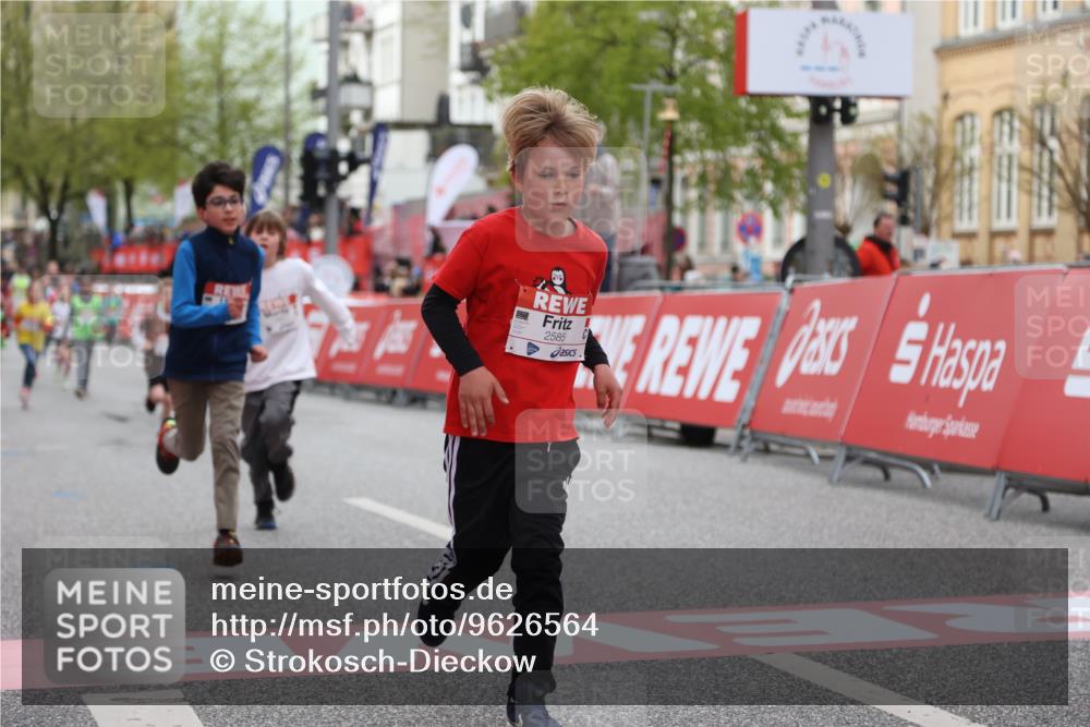 25.04.2026 - Das Zehntel Strokosch-Dieckow http://msf.ph/oto/9626564 25.04.2026 09:00:27 Ziel 1051, 1067, 1083, 1278, 1283, 1291, 1332, 1382, 1458, 1463, 1595, 1612, 2059, 2383, 2437, 2585, 2592, 2982, 3092, 3343, 3391, 3571, 3937, 3989 meine-sportfotos.de