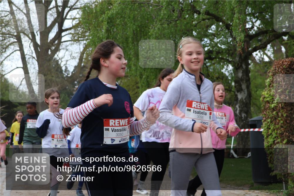 25.04.2026 - Das Zehntel Zöllner http://msf.ph/oto/9626566 25.04.2026 07:45:52 Laufen 3050, 3056 meine-sportfotos.de