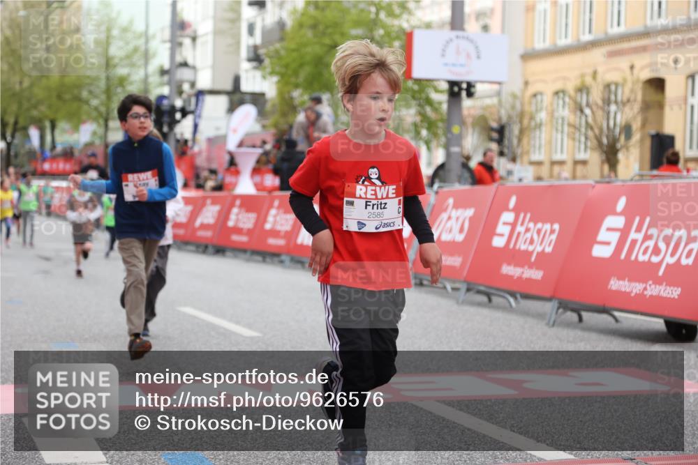 25.04.2026 - Das Zehntel Strokosch-Dieckow http://msf.ph/oto/9626576 25.04.2026 09:00:28 Ziel 1051, 1067, 1083, 1283, 1291, 1458, 1463, 1595, 2059, 2383, 2585, 2592, 3343, 3571, 3937, 3989 meine-sportfotos.de