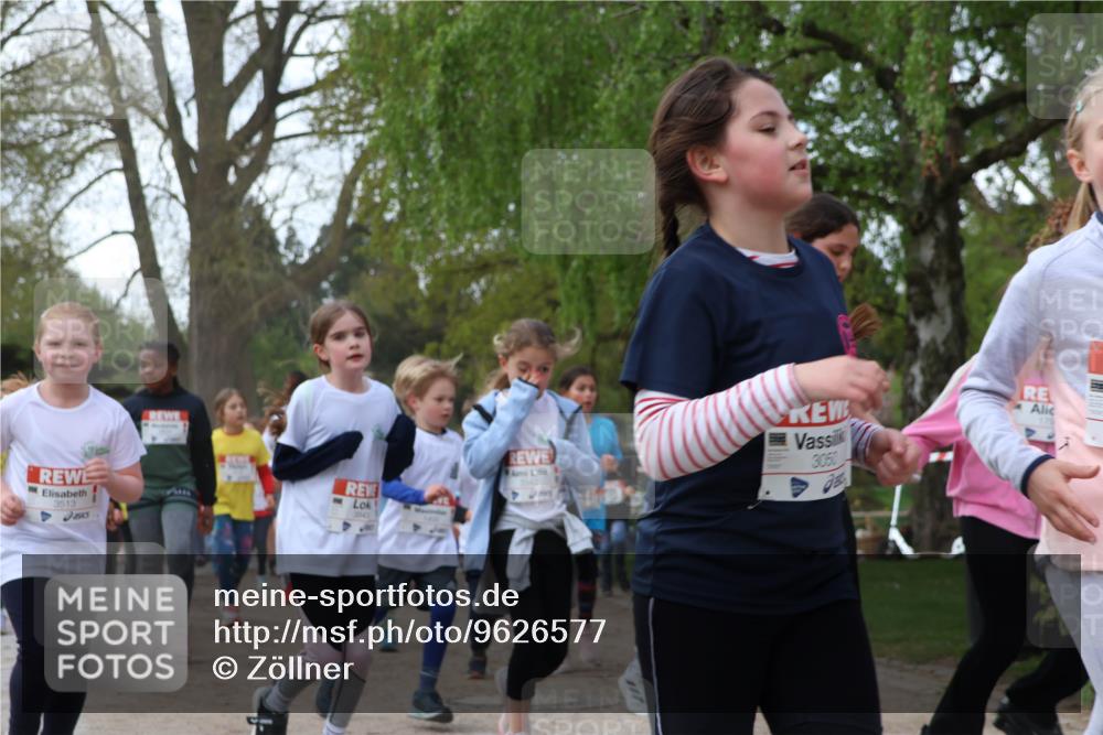 25.04.2026 - Das Zehntel Zöllner http://msf.ph/oto/9626577 25.04.2026 07:45:53 Laufen 3513, 3843, 3050 meine-sportfotos.de