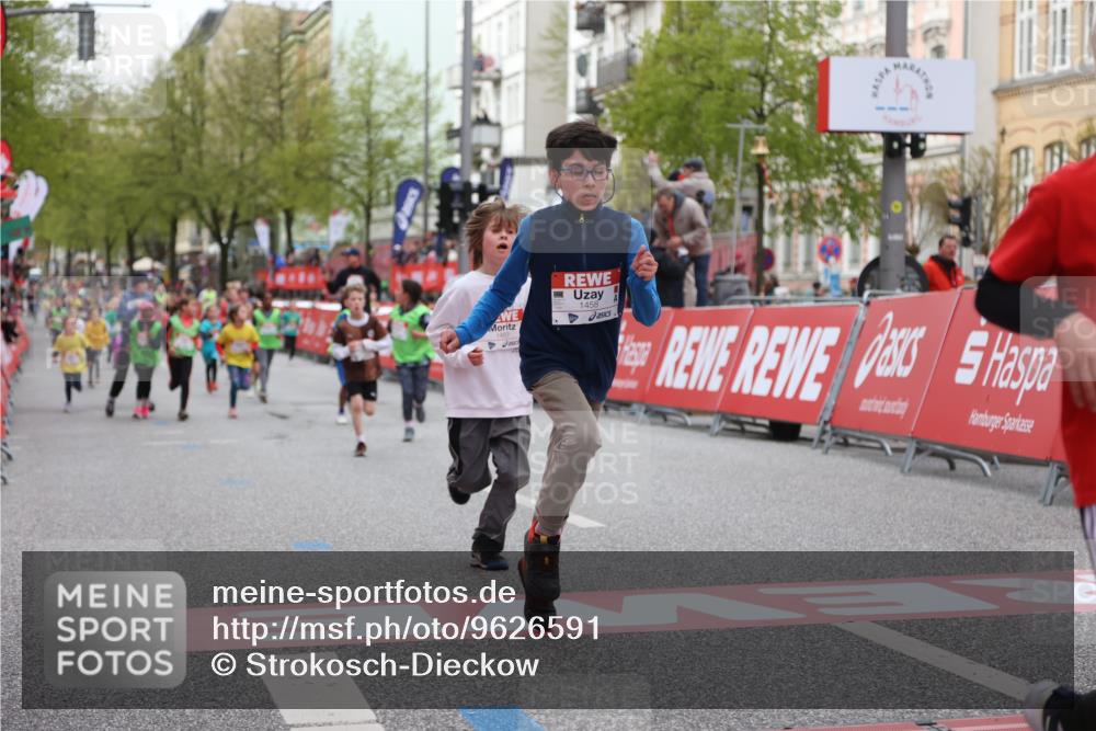 25.04.2026 - Das Zehntel Strokosch-Dieckow http://msf.ph/oto/9626591 25.04.2026 09:00:28 Ziel 1051, 1067, 1083, 1283, 1291, 1458, 1463, 1595, 2059, 2383, 2585, 2592, 3343, 3571, 3937, 3989 meine-sportfotos.de