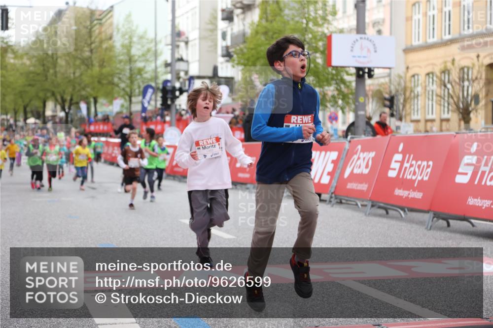 25.04.2026 - Das Zehntel Strokosch-Dieckow http://msf.ph/oto/9626599 25.04.2026 09:00:28 Ziel 1051, 1067, 1083, 1283, 1291, 1458, 1463, 1595, 2059, 2383, 2585, 2592, 3343, 3571, 3937, 3989 meine-sportfotos.de