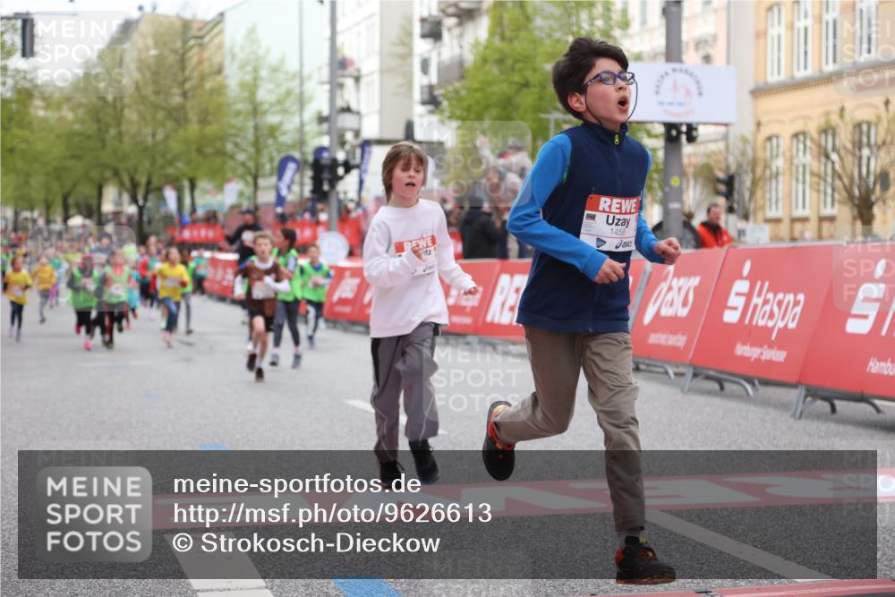 25.04.2026 - Das Zehntel Strokosch-Dieckow http://msf.ph/oto/9626613 25.04.2026 09:00:29 Ziel 1051, 1067, 1083, 1291, 1401, 1458, 1463, 1595, 2059, 2383, 2585, 2592, 3343, 3989 meine-sportfotos.de