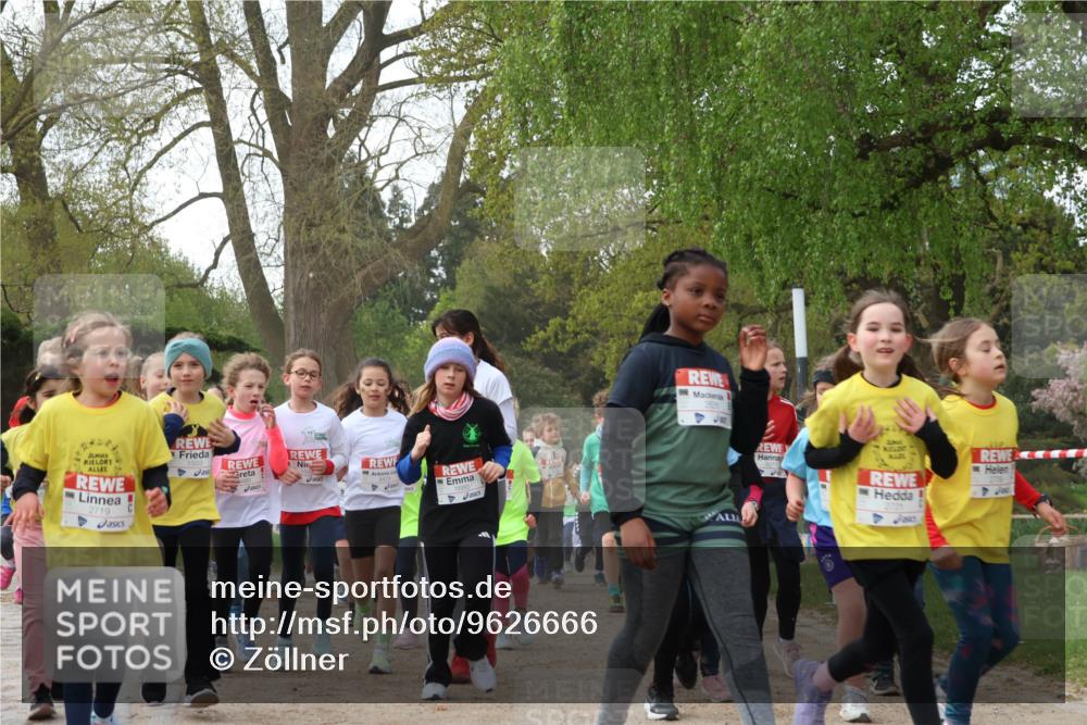 25.04.2026 - Das Zehntel Zöllner http://msf.ph/oto/9626666 25.04.2026 07:45:56 Laufen 2719, 1553, 2721 meine-sportfotos.de