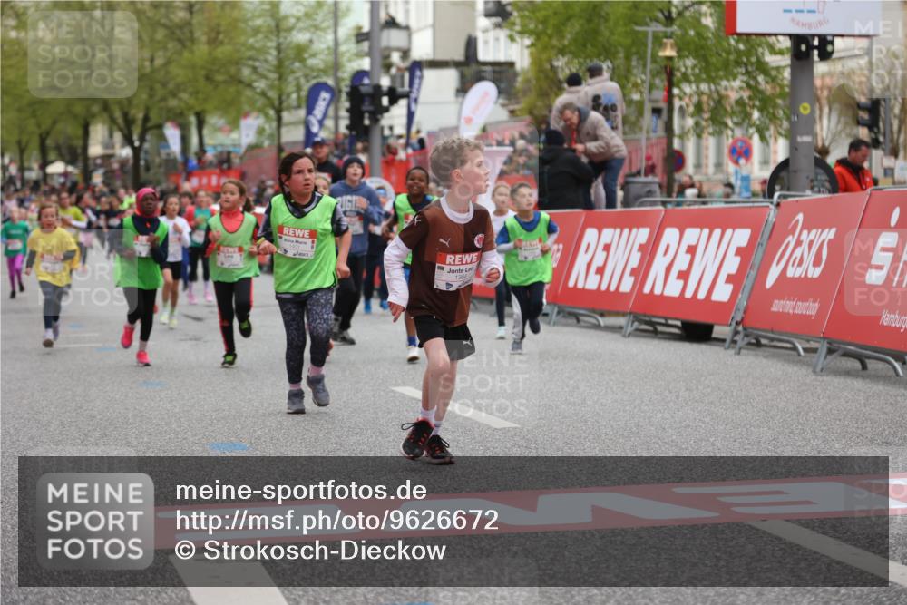 25.04.2026 - Das Zehntel Strokosch-Dieckow http://msf.ph/oto/9626672 25.04.2026 09:00:31 Ziel 1067, 1100, 1364, 1401, 1458, 1463, 1464, 1595, 2059, 2376, 2585, 2592, 3124, 3125, 3343, 3989 meine-sportfotos.de