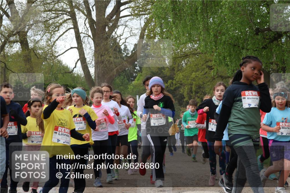 25.04.2026 - Das Zehntel Zöllner http://msf.ph/oto/9626680 25.04.2026 07:45:56 Laufen 1680, 997, 1559, 2719, 1553, 2628, 1175 meine-sportfotos.de