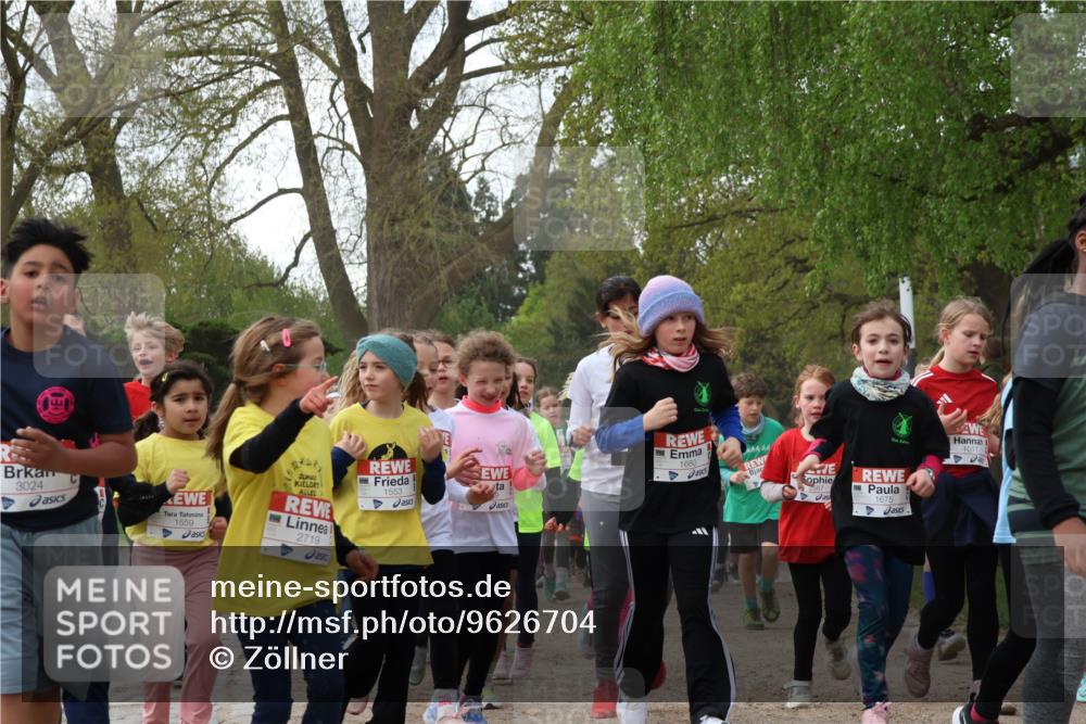 25.04.2026 - Das Zehntel Zöllner http://msf.ph/oto/9626704 25.04.2026 07:45:56 Laufen 3024, 1559, 2719, 1553, 1680, 44444, 2587, 1675, 1011 meine-sportfotos.de