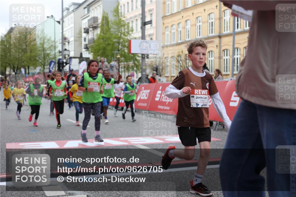 25.04.2026 - Das Zehntel Strokosch-Dieckow http://msf.ph/oto/9626705 25.04.2026 09:00:33 Ziel 1100, 1344, 1364, 1385, 1401, 1458, 1463, 1464, 1595, 1664, 2059, 2376, 2585, 2592, 2709, 3124, 3125, 3272, 3282, 3857, 3989 meine-sportfotos.de