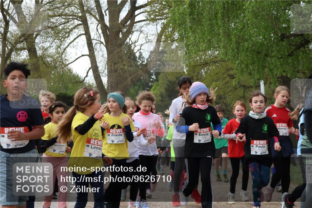 25.04.2026 - Das Zehntel Zöllner http://msf.ph/oto/9626710 25.04.2026 07:45:57 Laufen 932, 1559, 2719, 1553, 1011, 5, 1680, 1675 meine-sportfotos.de