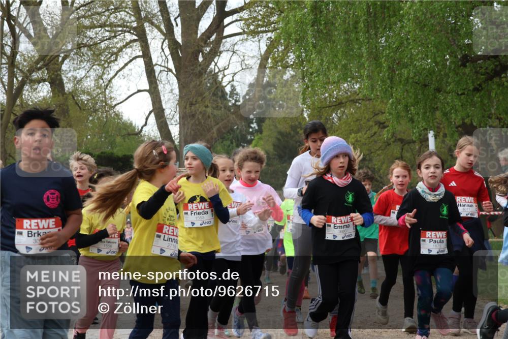 25.04.2026 - Das Zehntel Zöllner http://msf.ph/oto/9626715 25.04.2026 07:45:57 Laufen 30, 1559, 2719, 1553, 1680, 1675, 1011 meine-sportfotos.de