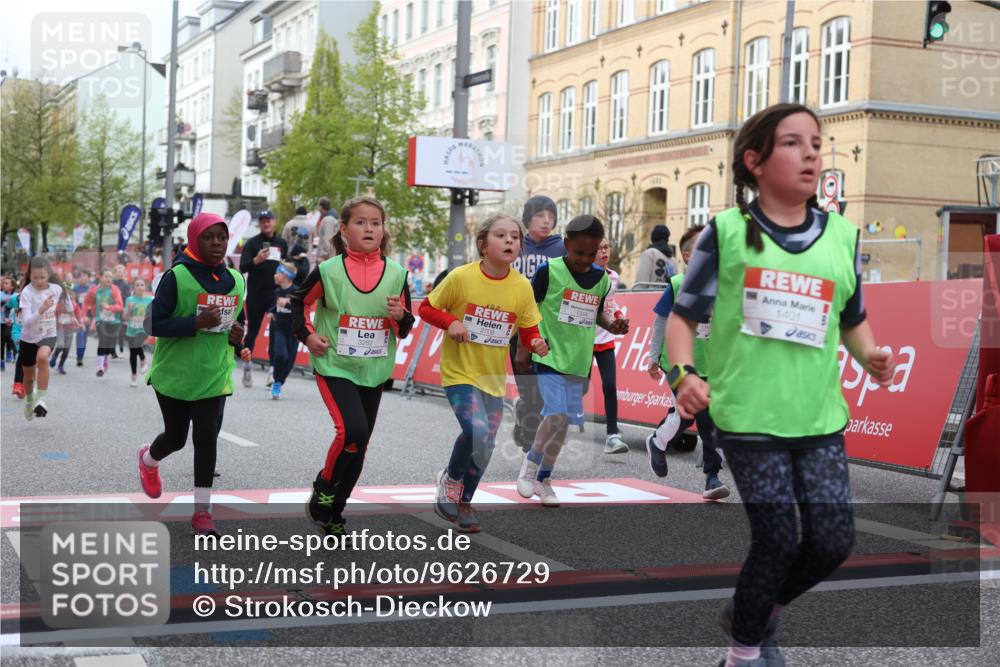 25.04.2026 - Das Zehntel Strokosch-Dieckow http://msf.ph/oto/9626729 25.04.2026 09:00:35 Ziel 1100, 1344, 1364, 1385, 1395, 1401, 1463, 1464, 1595, 1664, 2059, 2200, 2376, 2709, 2719, 3124, 3125, 3272, 3282, 3470, 3493, 3857, 3989 meine-sportfotos.de