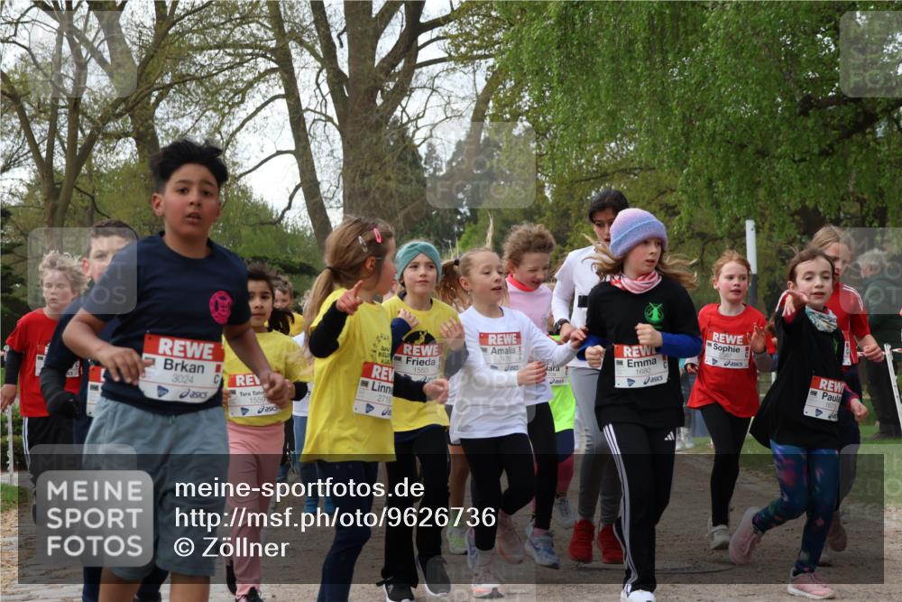 25.04.2026 - Das Zehntel Zöllner http://msf.ph/oto/9626736 25.04.2026 07:45:57 Laufen 1680, 3024, 1559, 2719, 0, 3476, 1553, 1675 meine-sportfotos.de