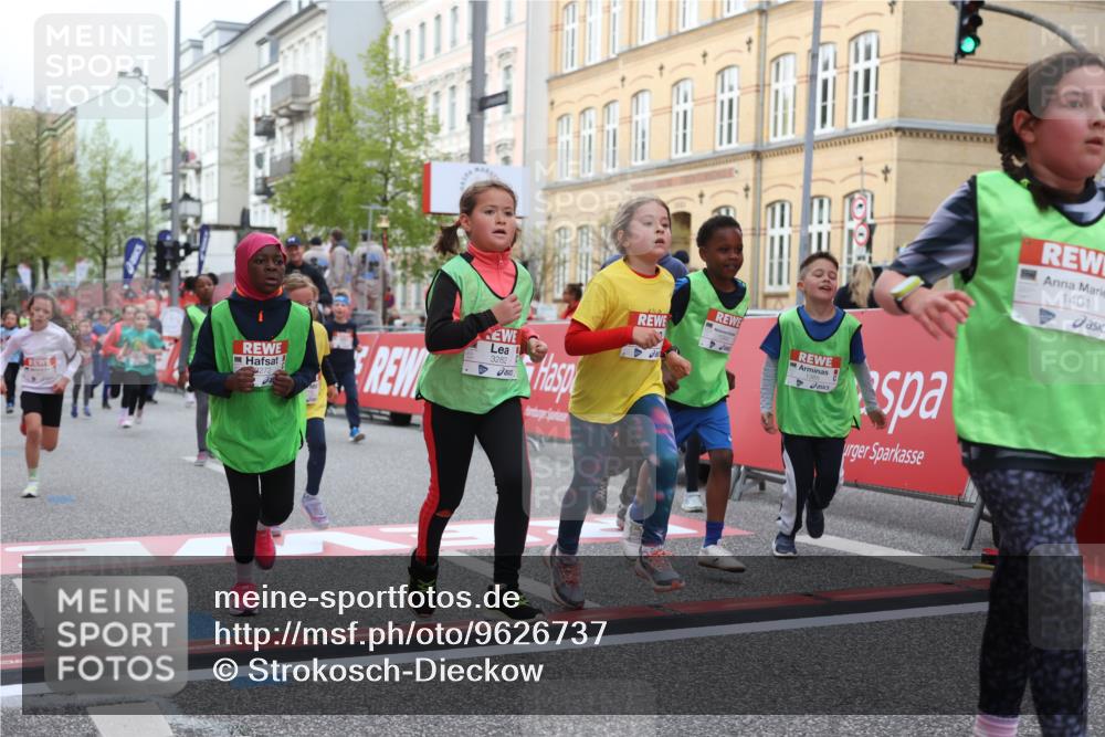 25.04.2026 - Das Zehntel Strokosch-Dieckow http://msf.ph/oto/9626737 25.04.2026 09:00:35 Ziel 1100, 1344, 1364, 1385, 1395, 1401, 1463, 1464, 1595, 1664, 2059, 2200, 2376, 2709, 2719, 3124, 3125, 3272, 3282, 3470, 3493, 3857, 3989 meine-sportfotos.de