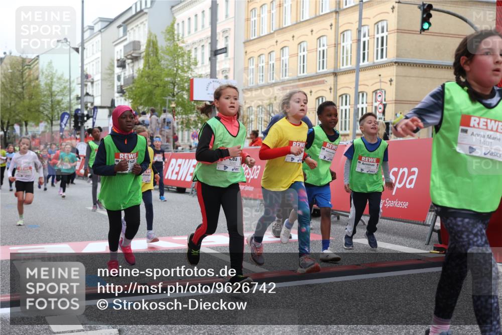 25.04.2026 - Das Zehntel Strokosch-Dieckow http://msf.ph/oto/9626742 25.04.2026 09:00:35 Ziel 1100, 1344, 1364, 1385, 1395, 1401, 1463, 1464, 1595, 1664, 2059, 2200, 2376, 2709, 2719, 3124, 3125, 3272, 3282, 3470, 3493, 3857, 3989 meine-sportfotos.de