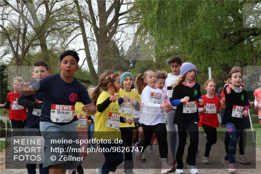25.04.2026 - Das Zehntel Zöllner http://msf.ph/oto/9626747 25.04.2026 07:45:57 Laufen 3024, 2719, 1553, 1559, 1680, 2587, 1675 meine-sportfotos.de