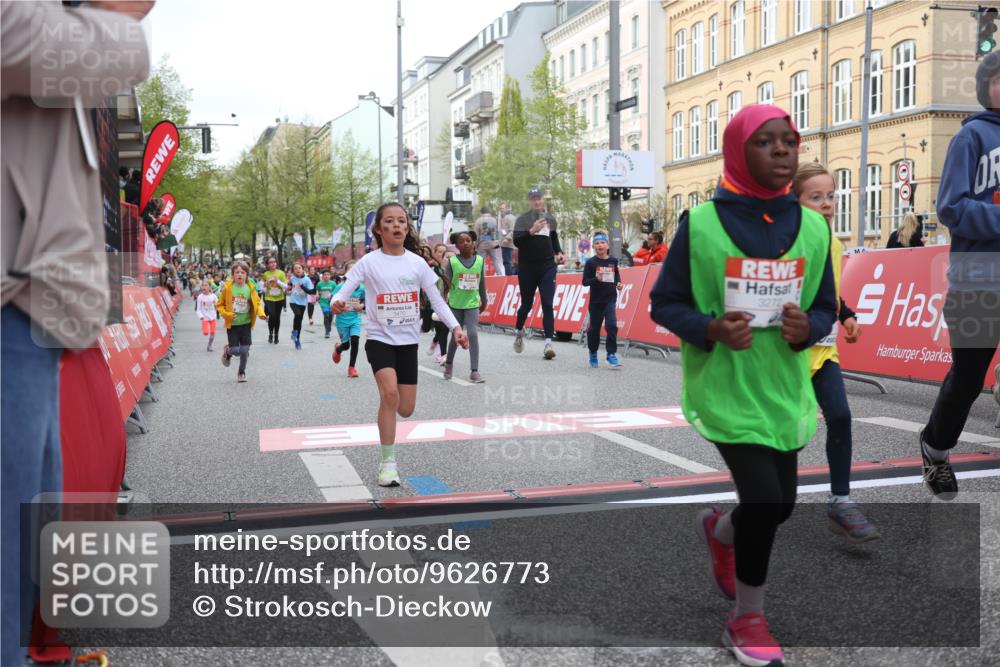 25.04.2026 - Das Zehntel Strokosch-Dieckow http://msf.ph/oto/9626773 25.04.2026 09:00:36 Ziel 1100, 1344, 1364, 1385, 1395, 1401, 1464, 1664, 2200, 2376, 2709, 2719, 3124, 3125, 3272, 3282, 3470, 3493, 3857 meine-sportfotos.de