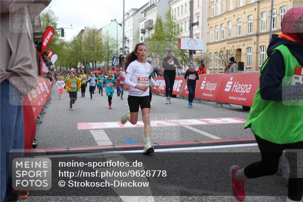 25.04.2026 - Das Zehntel Strokosch-Dieckow http://msf.ph/oto/9626778 25.04.2026 09:00:37 Ziel 1100, 1344, 1364, 1385, 1395, 1401, 1464, 1664, 2015, 2200, 2376, 2709, 2719, 3124, 3125, 3272, 3282, 3470, 3493, 3857, 3899, 3945 meine-sportfotos.de