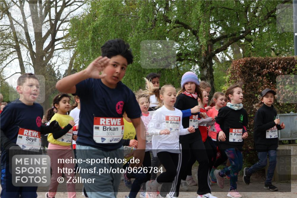25.04.2026 - Das Zehntel Zöllner http://msf.ph/oto/9626784 25.04.2026 07:45:58 Laufen 2997, 1559, 3024, 2719, 348, 3476, 1675 meine-sportfotos.de
