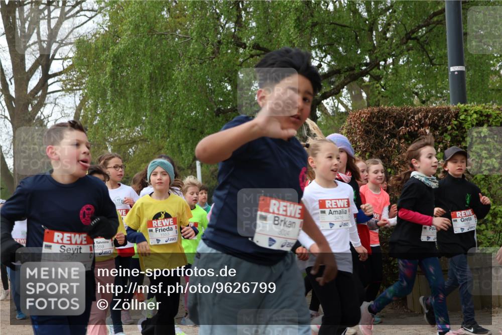 25.04.2026 - Das Zehntel Zöllner http://msf.ph/oto/9626799 25.04.2026 07:45:58 Laufen 3024, 2997, 1559, 1553, 3476 meine-sportfotos.de
