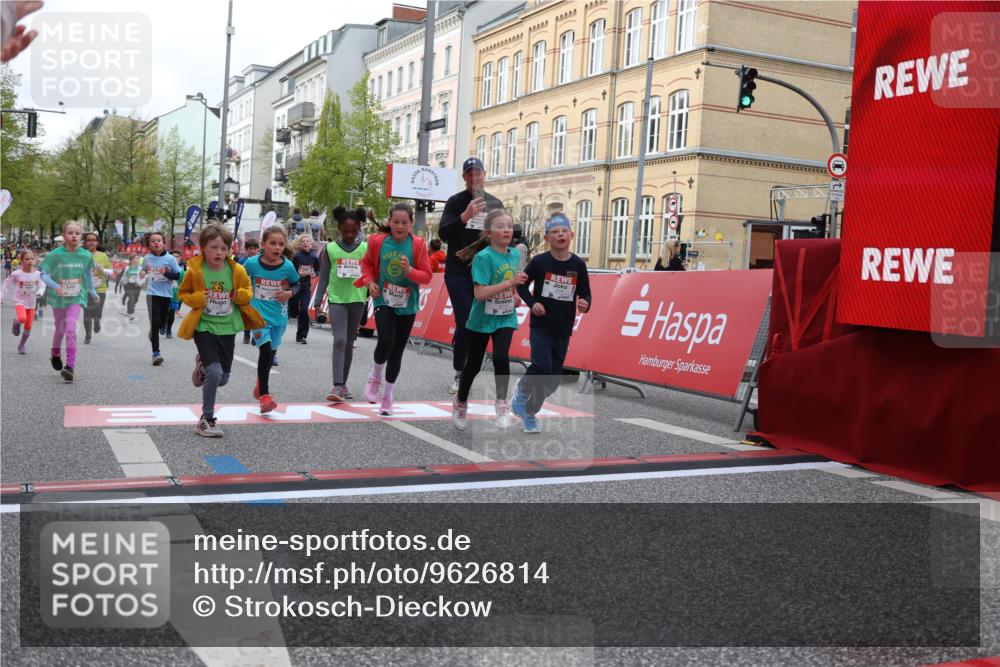 25.04.2026 - Das Zehntel Strokosch-Dieckow http://msf.ph/oto/9626814 25.04.2026 09:00:39 Ziel 1157, 1344, 1385, 1395, 1464, 1664, 1779, 2015, 2200, 2709, 2719, 3124, 3125, 3272, 3282, 3377, 3387, 3414, 3470, 3493, 3857, 3899, 3945 meine-sportfotos.de