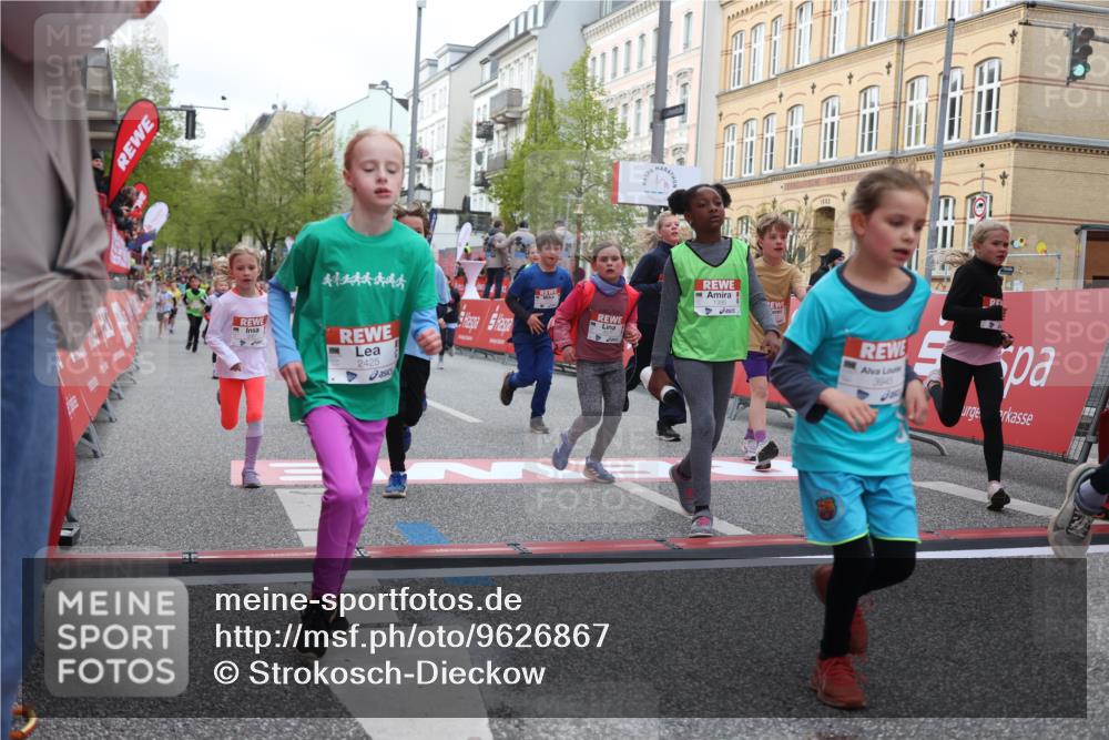 25.04.2026 - Das Zehntel Strokosch-Dieckow http://msf.ph/oto/9626867 25.04.2026 09:00:41 Ziel 1157, 1344, 1385, 1395, 1720, 1779, 2015, 2023, 2200, 2460, 2709, 2719, 3272, 3282, 3377, 3387, 3414, 3470, 3493, 3723, 3827, 3857, 3899, 3945, 4005 meine-sportfotos.de