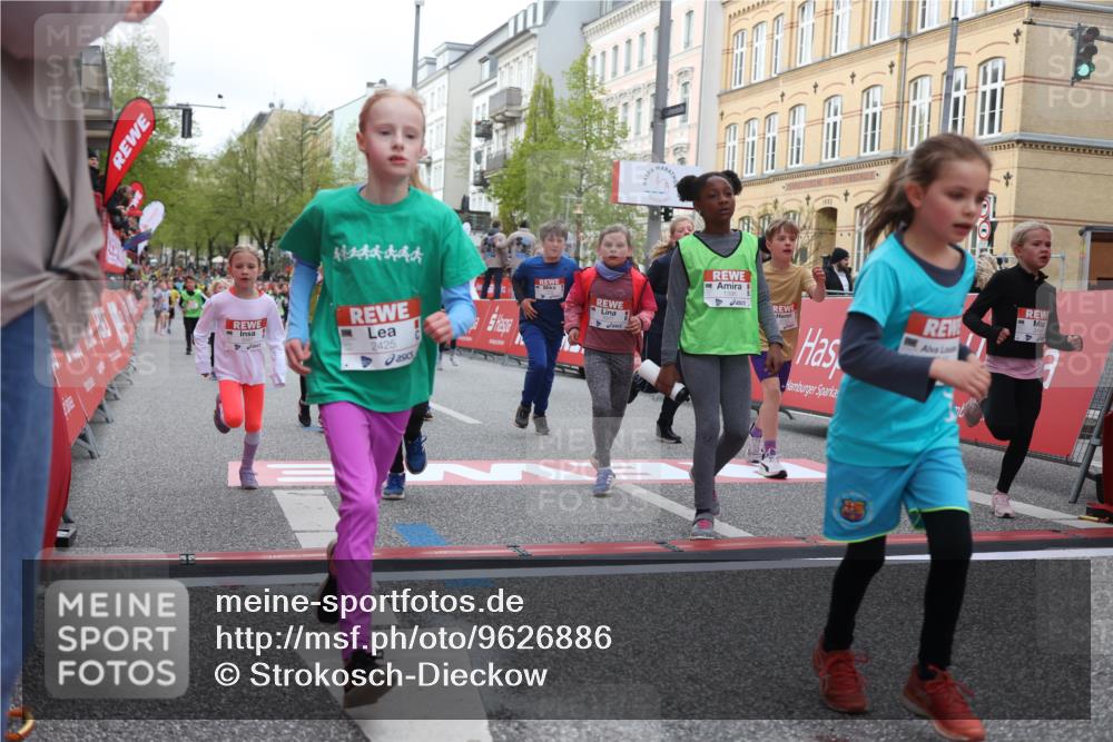 25.04.2026 - Das Zehntel Strokosch-Dieckow http://msf.ph/oto/9626886 25.04.2026 09:00:41 Ziel 1157, 1344, 1385, 1395, 1720, 1779, 2015, 2023, 2200, 2460, 2709, 2719, 3272, 3282, 3377, 3387, 3414, 3470, 3493, 3723, 3827, 3857, 3899, 3945, 4005 meine-sportfotos.de
