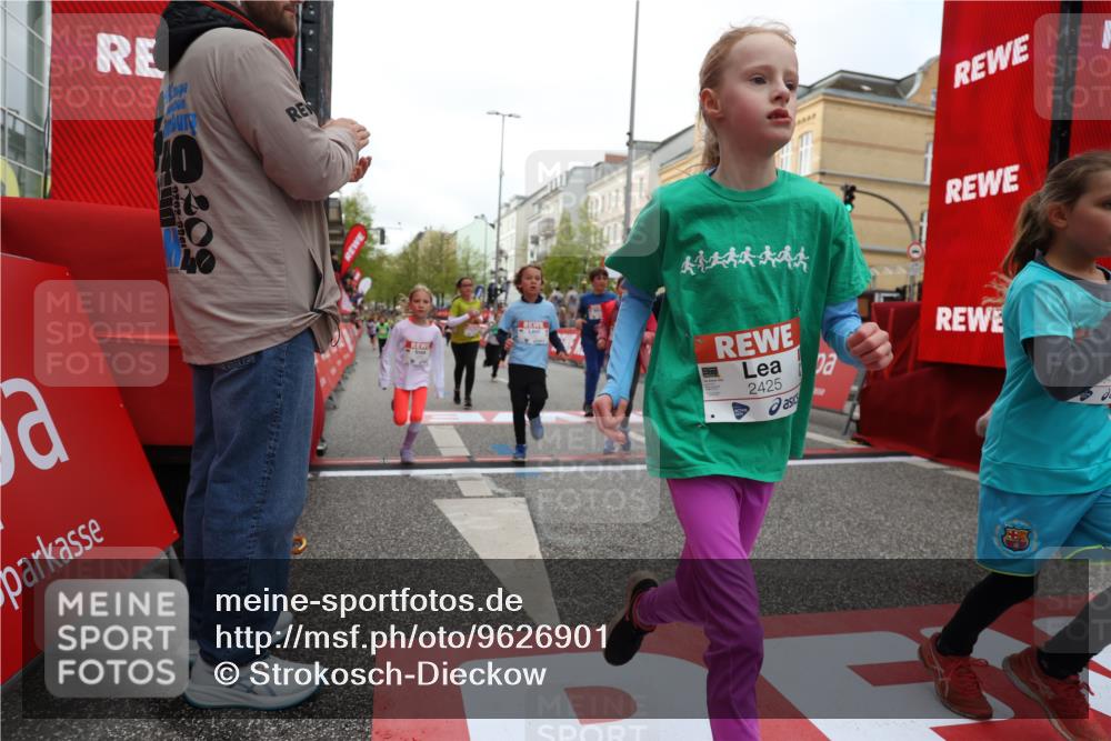 25.04.2026 - Das Zehntel Strokosch-Dieckow http://msf.ph/oto/9626901 25.04.2026 09:00:41 Ziel 1157, 1344, 1385, 1395, 1720, 1779, 2015, 2023, 2200, 2460, 2709, 2719, 3272, 3282, 3377, 3387, 3414, 3470, 3493, 3723, 3827, 3857, 3899, 3945, 4005 meine-sportfotos.de