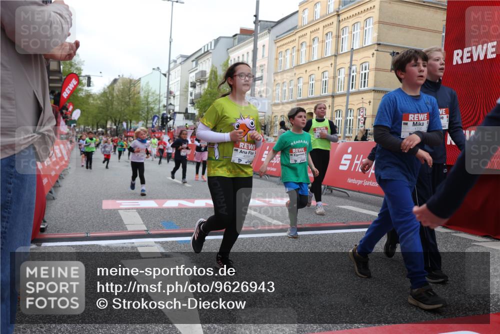 25.04.2026 - Das Zehntel Strokosch-Dieckow http://msf.ph/oto/9626943 25.04.2026 09:00:44 Ziel 1143, 1157, 1720, 1779, 1971, 2015, 2023, 2192, 2425, 2458, 2460, 3079, 3377, 3387, 3414, 3436, 3723, 3827, 3899, 3945, 4005 meine-sportfotos.de