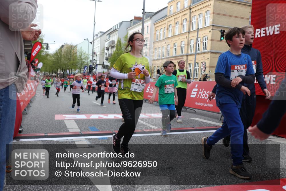 25.04.2026 - Das Zehntel Strokosch-Dieckow http://msf.ph/oto/9626950 25.04.2026 09:00:44 Ziel 1143, 1157, 1720, 1779, 1971, 2015, 2023, 2192, 2425, 2458, 2460, 3079, 3377, 3387, 3414, 3436, 3723, 3827, 3899, 3945, 4005 meine-sportfotos.de