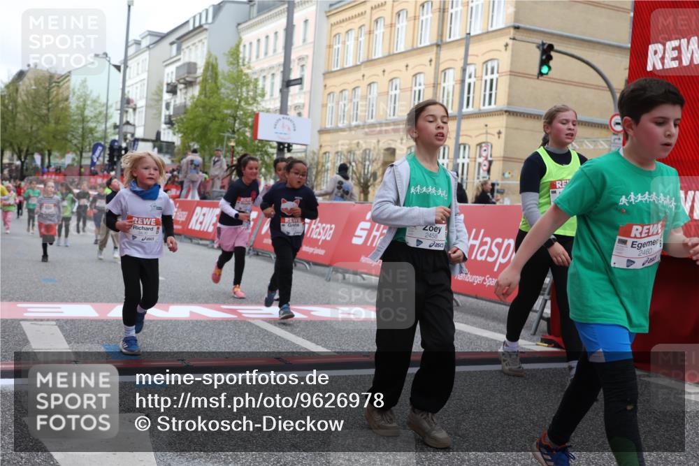 25.04.2026 - Das Zehntel Strokosch-Dieckow http://msf.ph/oto/9626978 25.04.2026 09:00:45 Ziel 1119, 1143, 1157, 1720, 1779, 1971, 2015, 2023, 2192, 2425, 2458, 2460, 2840, 3079, 3085, 3377, 3387, 3414, 3436, 3723, 3827, 3899, 3945, 4005 meine-sportfotos.de