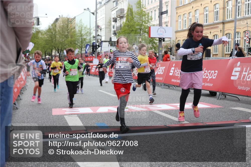 25.04.2026 - Das Zehntel Strokosch-Dieckow http://msf.ph/oto/9627008 25.04.2026 09:00:47 Ziel 1119, 1143, 1157, 1355, 1720, 1779, 1843, 1918, 1971, 2023, 2192, 2425, 2458, 2460, 2694, 2698, 2840, 3079, 3085, 3377, 3387, 3414, 3436, 3723, 3766, 3827, 4005 meine-sportfotos.de