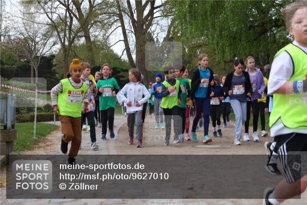 25.04.2026 - Das Zehntel Zöllner http://msf.ph/oto/9627010 25.04.2026 07:46:09 Laufen 3157, 4 meine-sportfotos.de