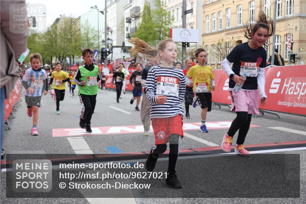 25.04.2026 - Das Zehntel Strokosch-Dieckow http://msf.ph/oto/9627021 25.04.2026 09:00:48 Ziel 1119, 1143, 1355, 1720, 1843, 1918, 1971, 2023, 2192, 2226, 2425, 2458, 2460, 2694, 2698, 2840, 3079, 3085, 3296, 3436, 3723, 3744, 3766, 3827, 4005 meine-sportfotos.de