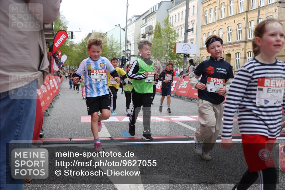 25.04.2026 - Das Zehntel Strokosch-Dieckow http://msf.ph/oto/9627055 25.04.2026 09:00:49 Ziel 1119, 1143, 1355, 1704, 1843, 1918, 1971, 2023, 2192, 2226, 2379, 2425, 2458, 2460, 2694, 2698, 2840, 3079, 3085, 3296, 3436, 3744, 3766, 4005 meine-sportfotos.de