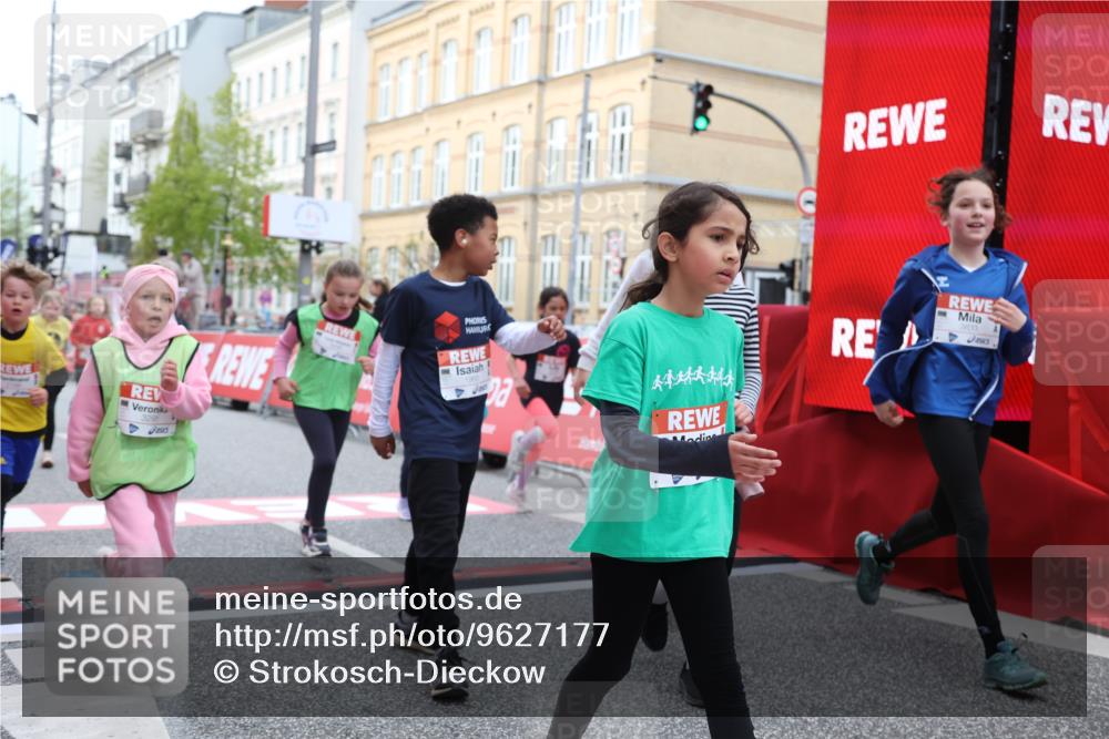 25.04.2026 - Das Zehntel Strokosch-Dieckow http://msf.ph/oto/9627177 25.04.2026 09:00:54 Ziel 1146, 1355, 1537, 1704, 1843, 1865, 1918, 1936, 2188, 2226, 2379, 2694, 2698, 3016, 3026, 3027, 3290, 3291, 3296, 3417, 3744, 3766, 3832, 3833 meine-sportfotos.de