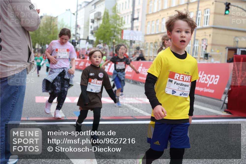25.04.2026 - Das Zehntel Strokosch-Dieckow http://msf.ph/oto/9627216 25.04.2026 09:00:56 Ziel 1146, 1411, 1537, 1682, 1704, 1865, 1920, 1936, 2188, 2226, 2379, 3016, 3026, 3027, 3290, 3291, 3296, 3417, 3744, 3832, 3833, 3962 meine-sportfotos.de