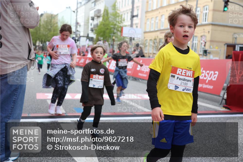25.04.2026 - Das Zehntel Strokosch-Dieckow http://msf.ph/oto/9627218 25.04.2026 09:00:56 Ziel 1146, 1411, 1537, 1682, 1704, 1865, 1920, 1936, 2188, 2226, 2379, 3016, 3026, 3027, 3290, 3291, 3296, 3417, 3744, 3832, 3833, 3962 meine-sportfotos.de
