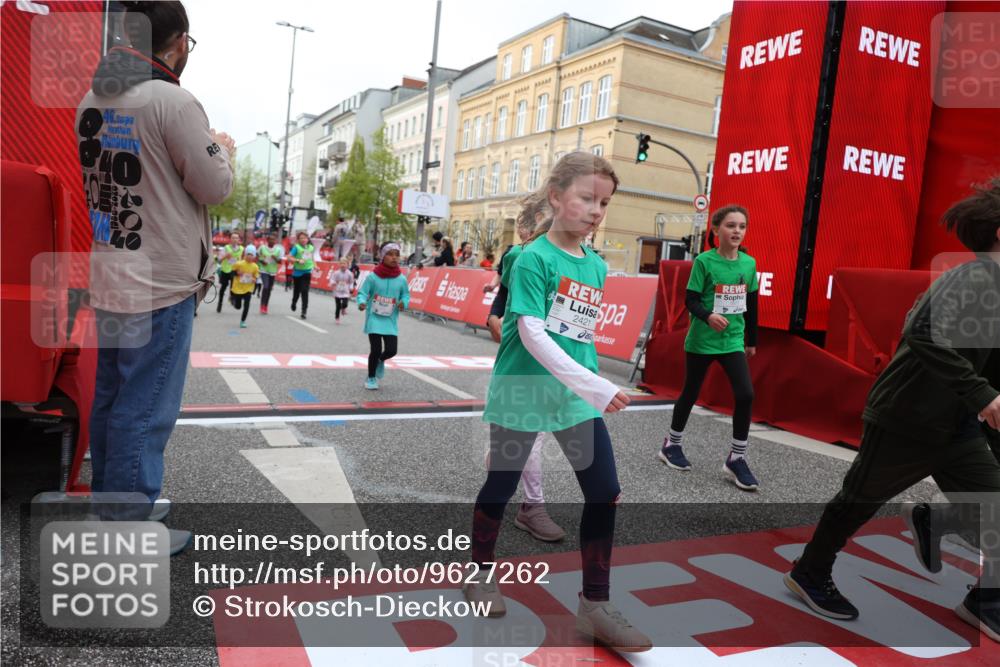 25.04.2026 - Das Zehntel Strokosch-Dieckow http://msf.ph/oto/9627262 25.04.2026 09:01:02 Ziel 1372, 1411, 1416, 1525, 1537, 1677, 1682, 1920, 2412, 2421, 2424, 2508, 2514, 3099, 3205, 3417, 3962 meine-sportfotos.de