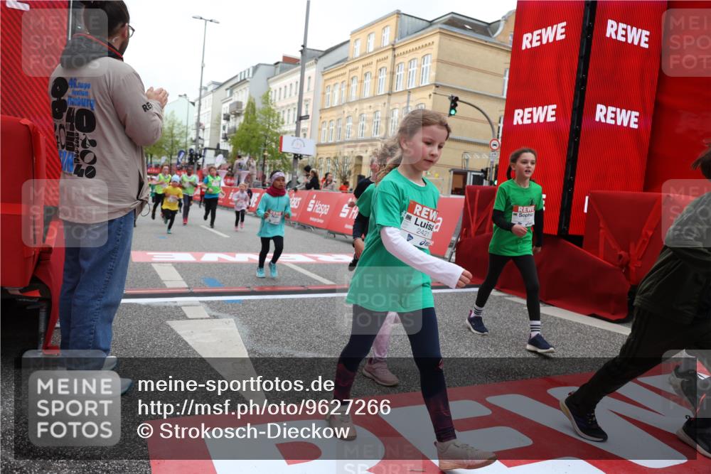 25.04.2026 - Das Zehntel Strokosch-Dieckow http://msf.ph/oto/9627266 25.04.2026 09:01:02 Ziel 1372, 1411, 1416, 1525, 1537, 1677, 1682, 1920, 2412, 2421, 2424, 2508, 2514, 3099, 3205, 3417, 3962 meine-sportfotos.de