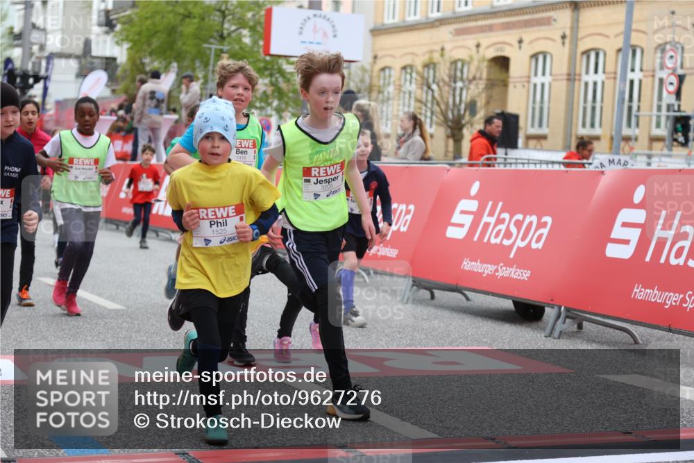 25.04.2026 - Das Zehntel Strokosch-Dieckow http://msf.ph/oto/9627276 25.04.2026 09:01:03 Ziel 1372, 1411, 1416, 1525, 1677, 1682, 1920, 2412, 2421, 2424, 2508, 2514, 2851, 3099, 3205, 3962 meine-sportfotos.de