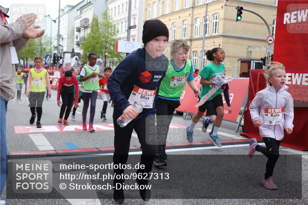 25.04.2026 - Das Zehntel Strokosch-Dieckow http://msf.ph/oto/9627313 25.04.2026 09:01:05 Ziel 1164, 1372, 1416, 1446, 1525, 1548, 1677, 1866, 2412, 2420, 2421, 2424, 2508, 2514, 2564, 2851, 3099, 3130, 3205, 3327 meine-sportfotos.de