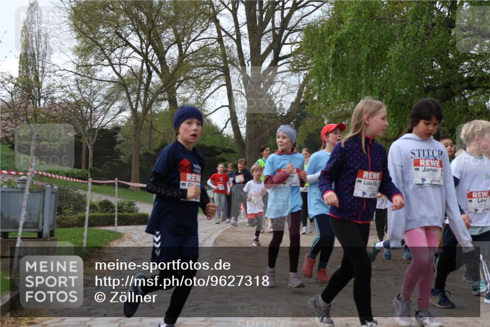 25.04.2026 - Das Zehntel Zöllner http://msf.ph/oto/9627318 25.04.2026 07:46:15 Laufen 3700 meine-sportfotos.de