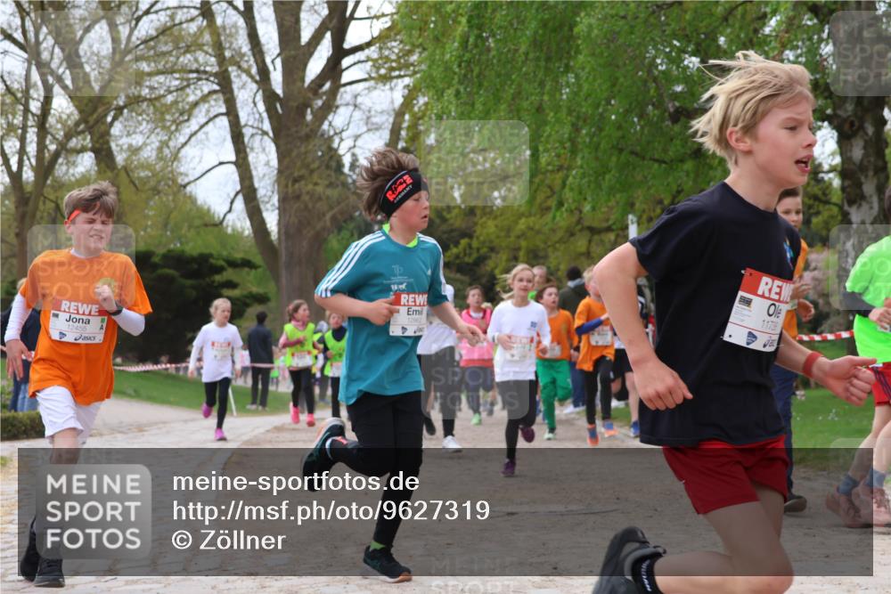 25.04.2026 - Das Zehntel Zöllner http://msf.ph/oto/9627319 25.04.2026 11:41:14 Laufen 12455, 12862, 11738 meine-sportfotos.de