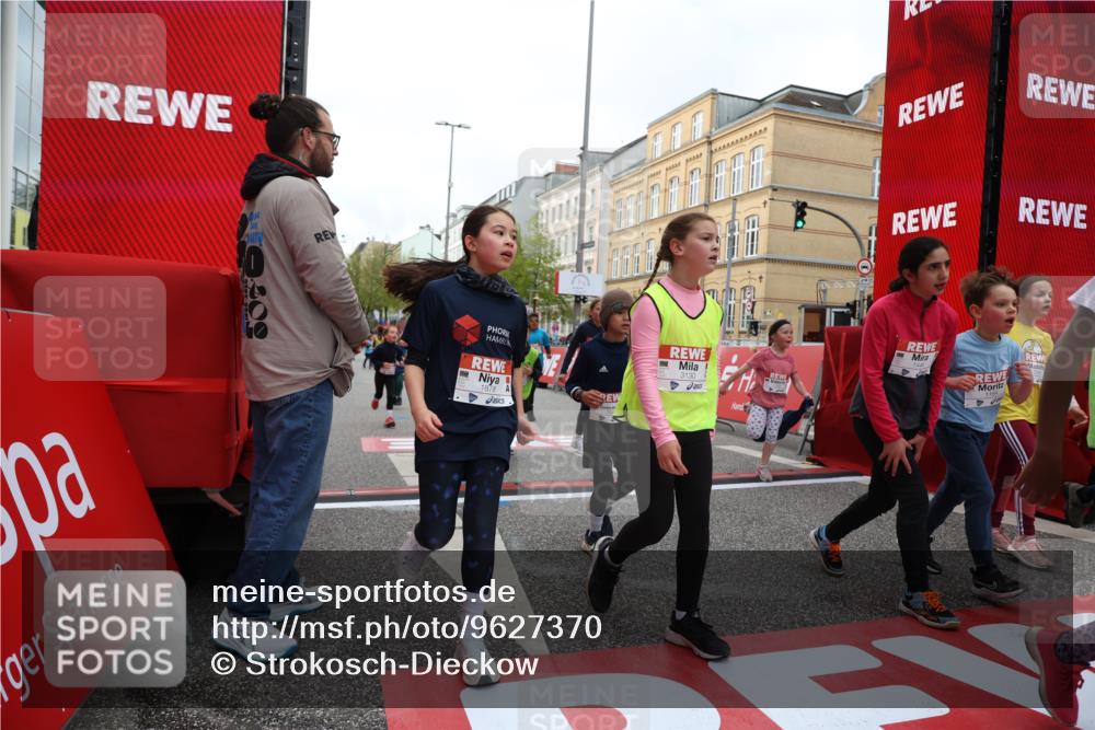 25.04.2026 - Das Zehntel Strokosch-Dieckow http://msf.ph/oto/9627370 25.04.2026 09:01:09 Ziel 1081, 1164, 1233, 1416, 1446, 1525, 1548, 1770, 1774, 1866, 1878, 1879, 1902, 2140, 2420, 2424, 2554, 2564, 2851, 3130, 3152, 3205, 3255, 3327, 3863, 3949 meine-sportfotos.de