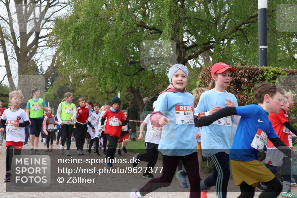 25.04.2026 - Das Zehntel Zöllner http://msf.ph/oto/9627377 25.04.2026 07:46:17 Laufen 3802, 3805 meine-sportfotos.de